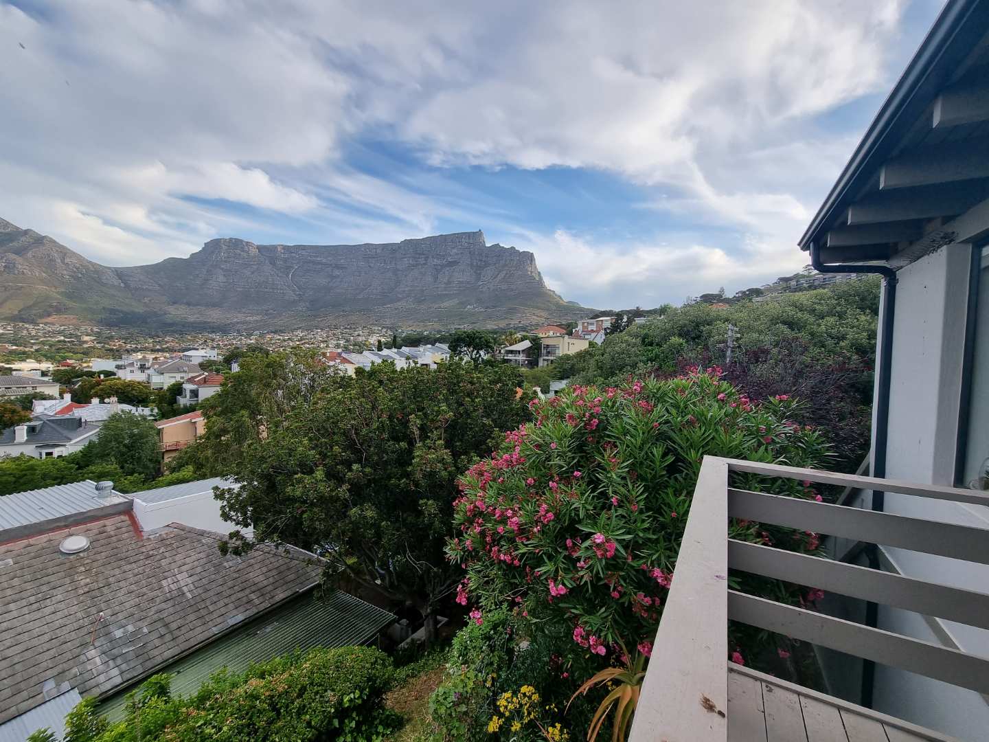 To Let 2 Bedroom Property for Rent in Tamboerskloof Western Cape